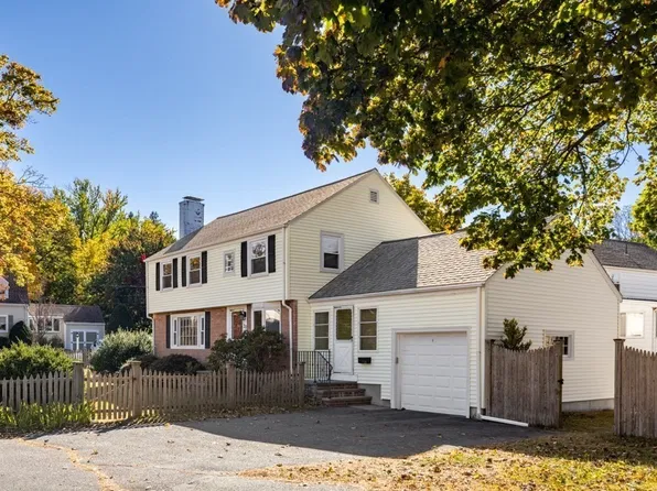 20 Elmcrest Rd, Wakefield, MA 01880
