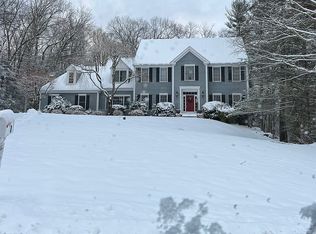 1 Falls Dr, Brookfield, CT 06804