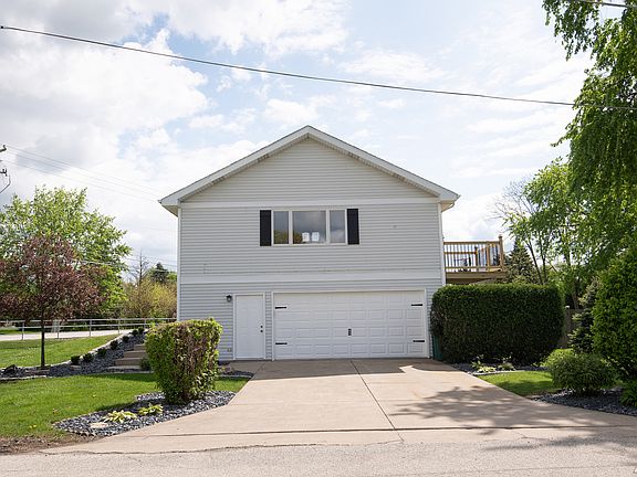 3rd image of 1170 McCarthy Rd