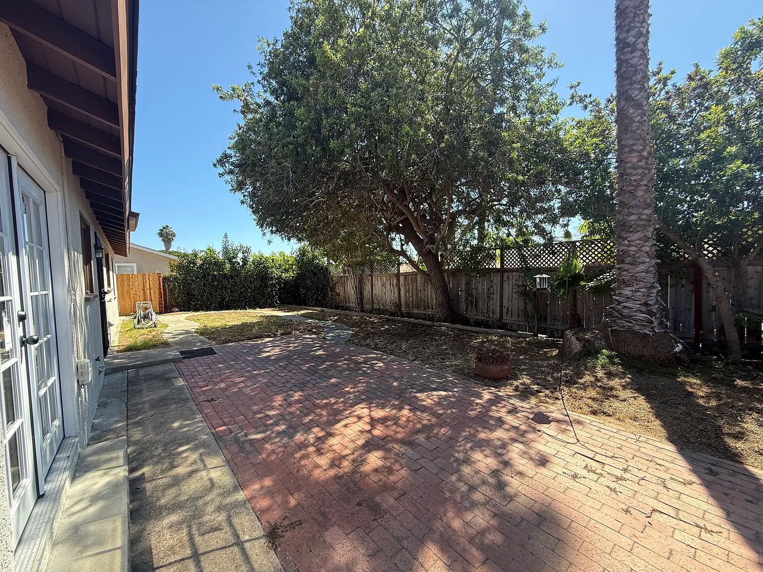 3 bed, 1281 sqft, $4,495 — Photo 2