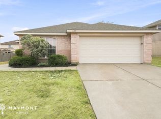 420 Heritage Dr, Crowley, TX 76036