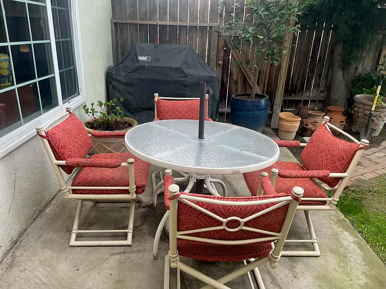 5908 Stockdale Hwy #1 — Photo 11