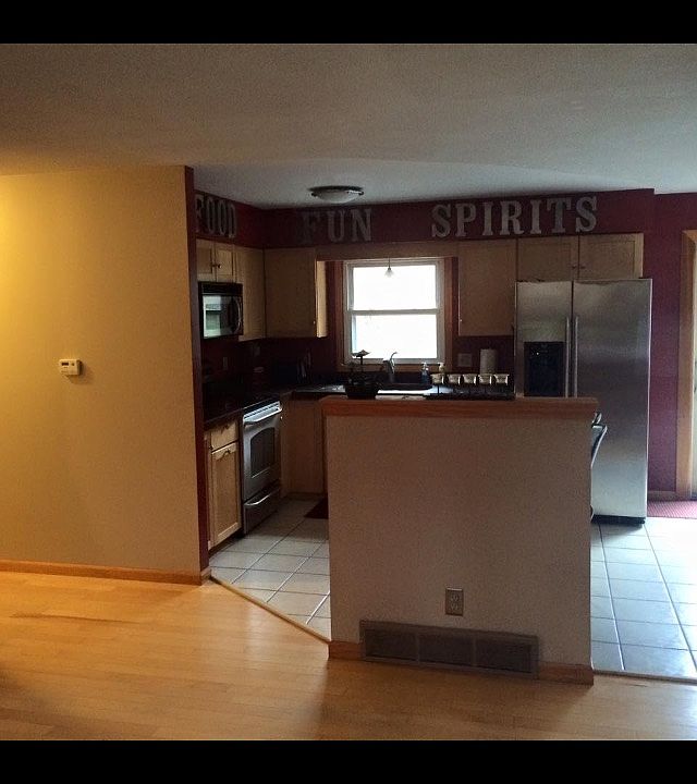 1st image of 11686 E Grand River Ave