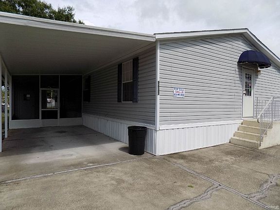 GREAT PARKING/ LARGE SCREENED LANAI