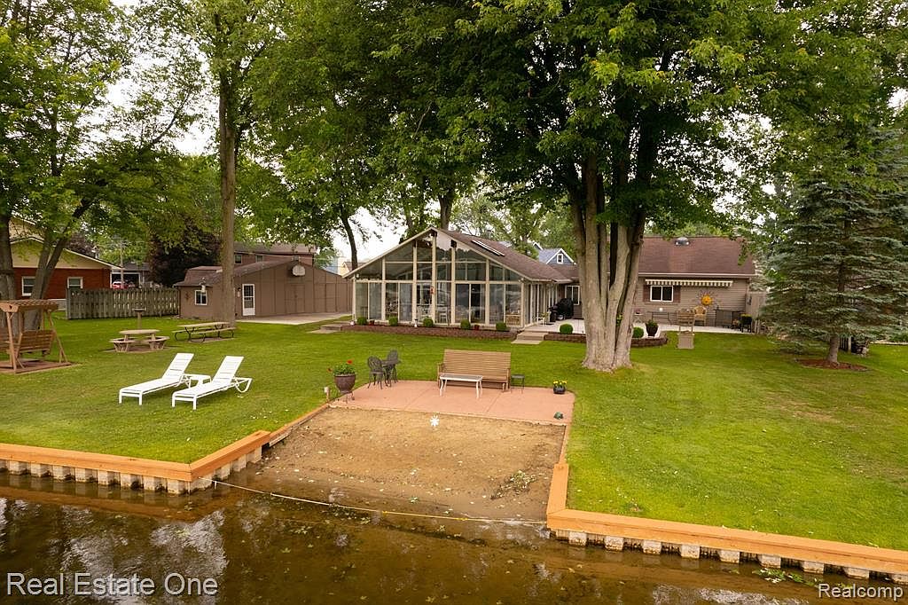 4214 Shoreview Ln, Whitmore Lake, MI 48189 Zillow