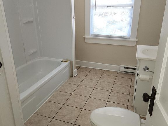 4th image of 1749 Market Ave N APT 5