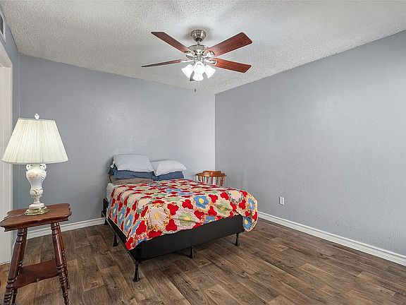 5th image of 1434 E Chavaneaux Rd #1