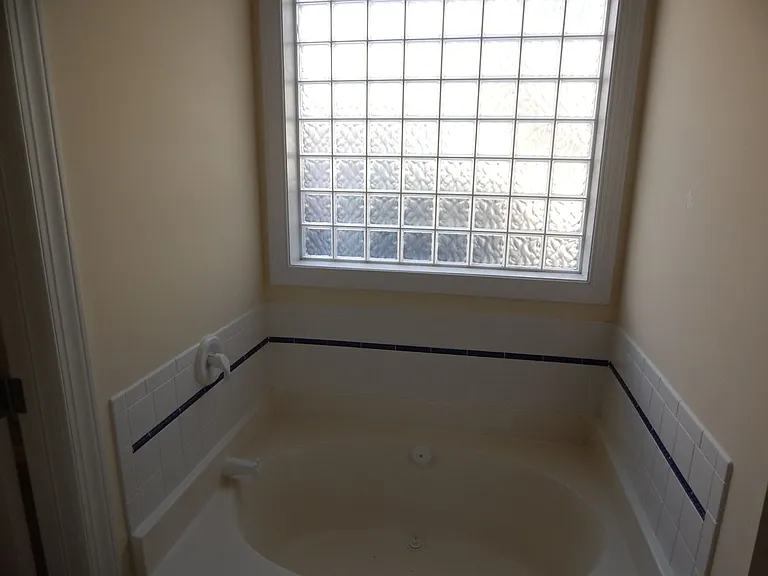 4315 Stratton Village Ln — Photo 14
