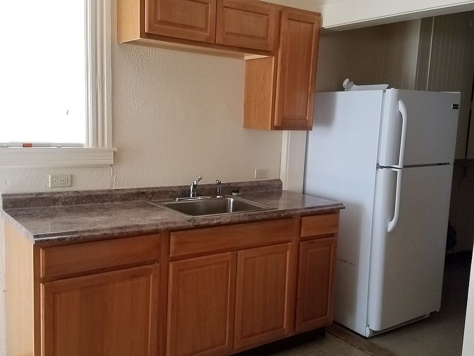 2nd image of 39 Maywood St #1