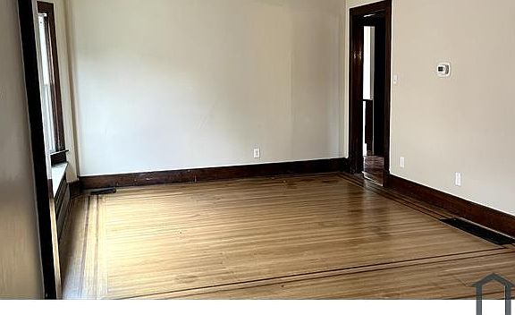 2nd image of 116 S Longworth Ave