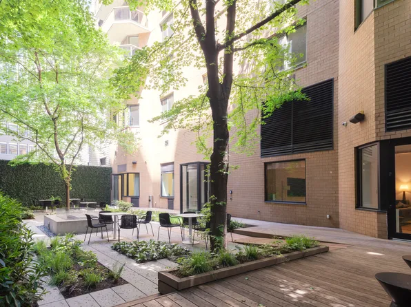 234 East 46th Street image 16 of 20