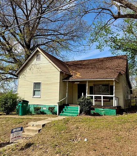 207 S Hays Ave Photo 1