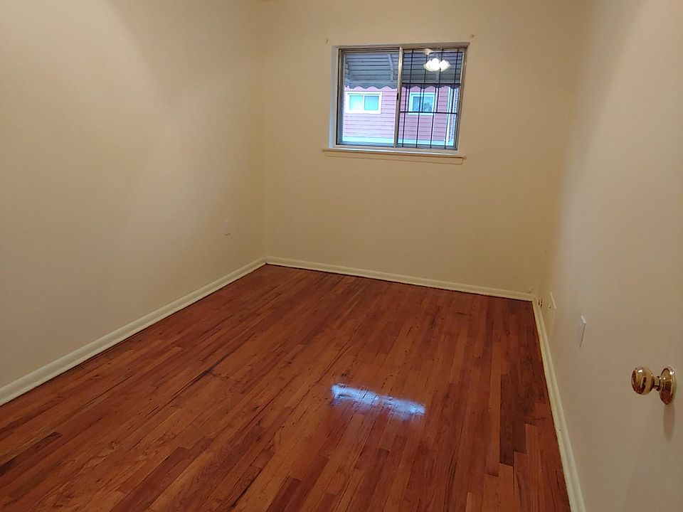 1st image of 3205 Bruner Ave