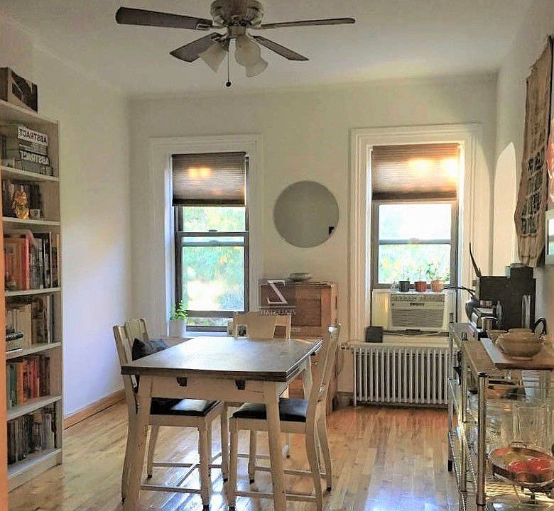 1st image of 390 Sackett St #1