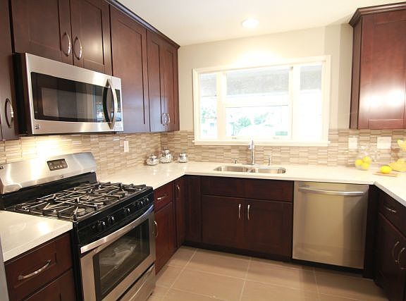 5th image of 832 W Pine St