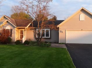 47 Hutton Cir, Churchville, NY 14428