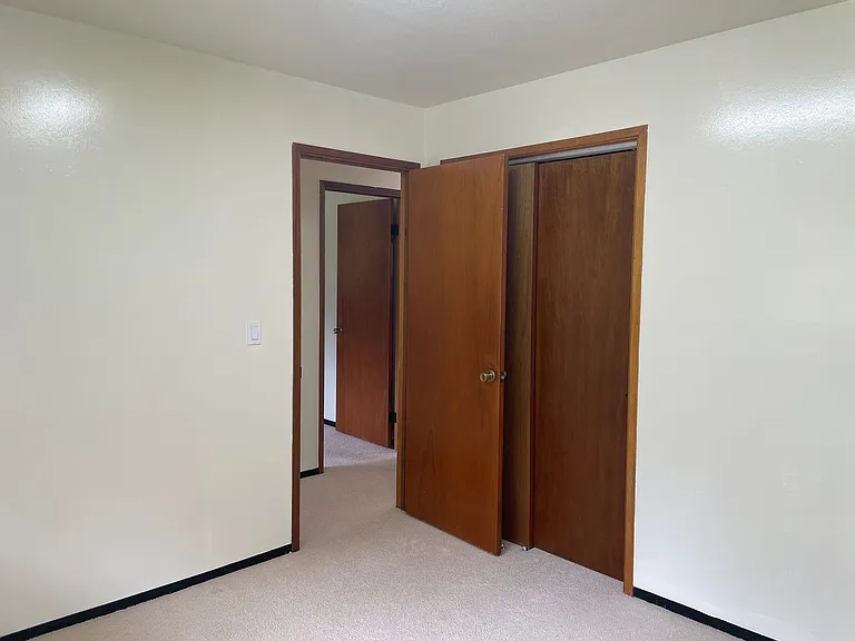 64 5122 White Rd #16 — Photo 19