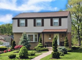 18 Julie Dr, Pittsburgh, PA 15227