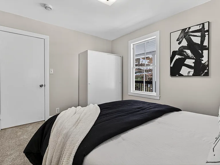 318 Charles St #2 — Photo 22