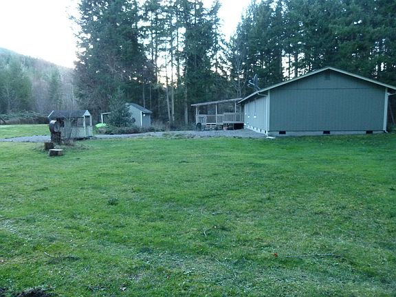 4th image of 11515 440th Street Ct E