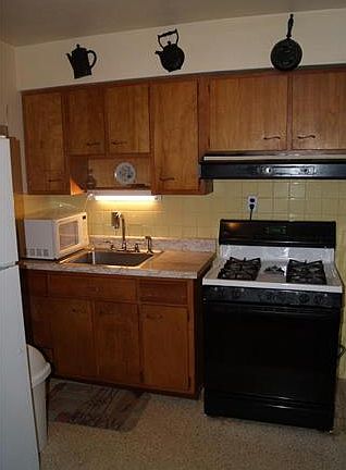 5th image of 6123 Wulff Dr