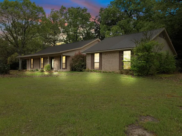 2827 County Road 33800, Paris, TX 75460