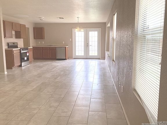 5th image of 4338 STETSON VIEW