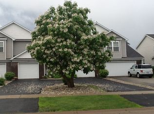 1322 E Arnold St, Sandwich, IL 60548