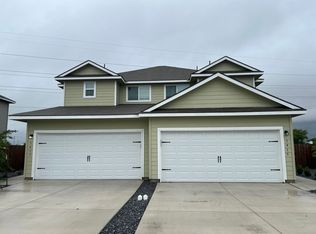 3415 Lindsay Ln, Seguin, TX 78155