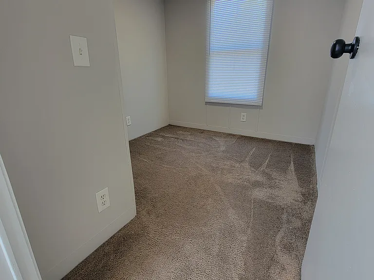 2 Edge St — Photo 10