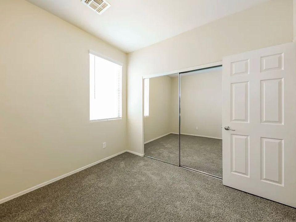 1st image of 10236 W Hilton Ave