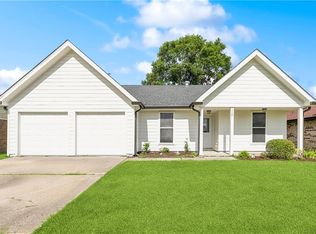 112 Firethorn Dr, Gretna, LA 70056