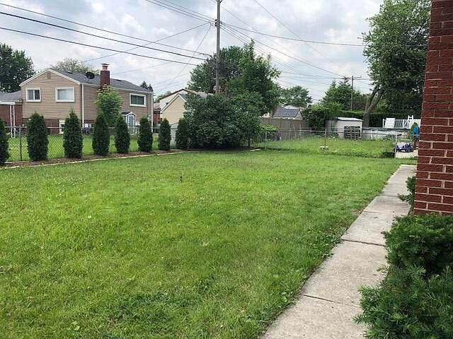 11242 Glenis Dr, photo 4