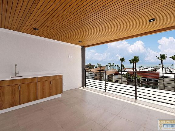 2nd image of 107 W Acapulco St #2