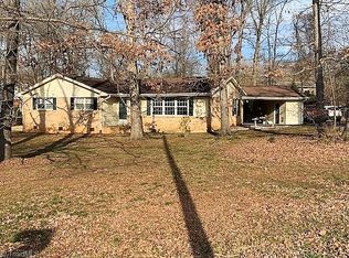 213 Wilson St, Eden, NC 27288