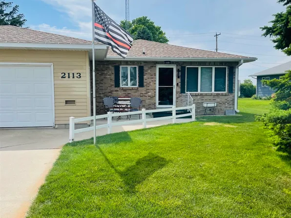 2113 C St, Cozad, NE 69130