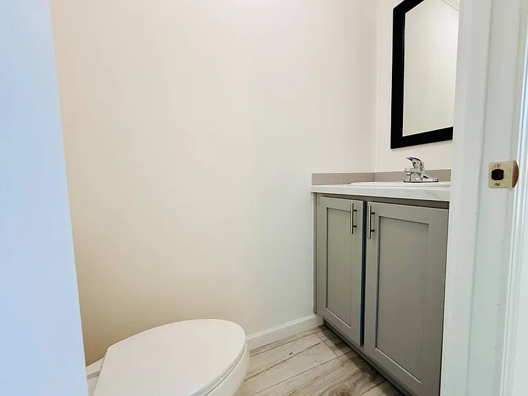 1007 Ohio St SE #51 — Photo 17