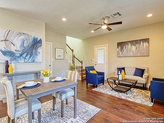 3rd image of 1210 Aransas Ave