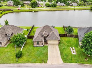 41481 Hearthstone Ave, Prairieville, LA 70769