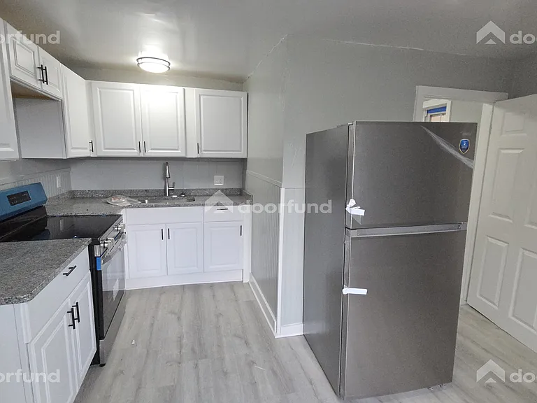 418 River St #1 — Photo 3
