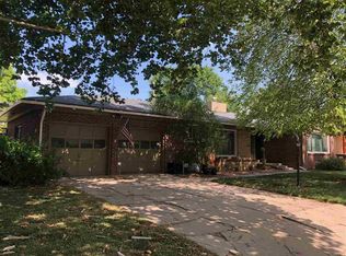 1054 S Inverness Dr, Wichita, KS 67218