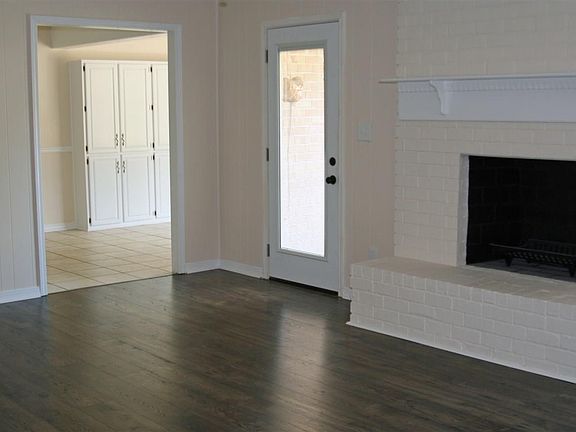 3rd image of 3370 Fridinger Dr