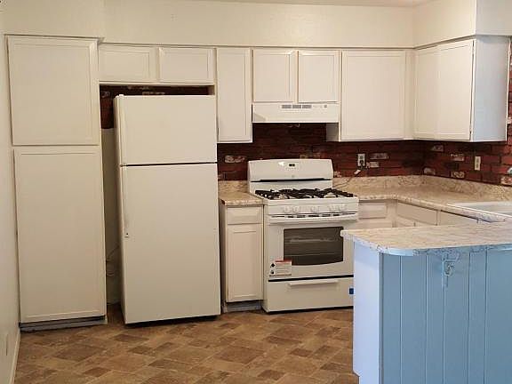 4th image of 2353 W Sunnyside Ave