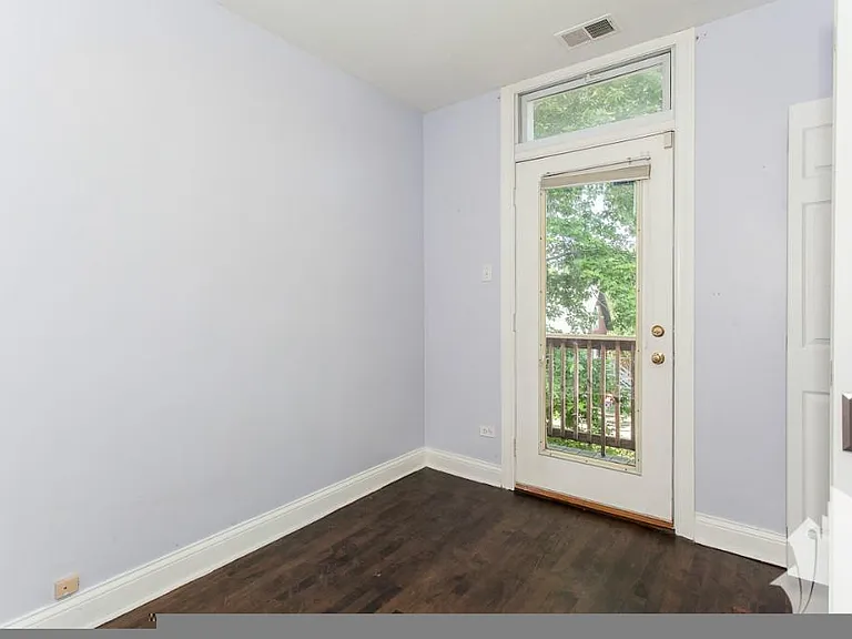 3844 N Southport Ave #3 — Photo 9