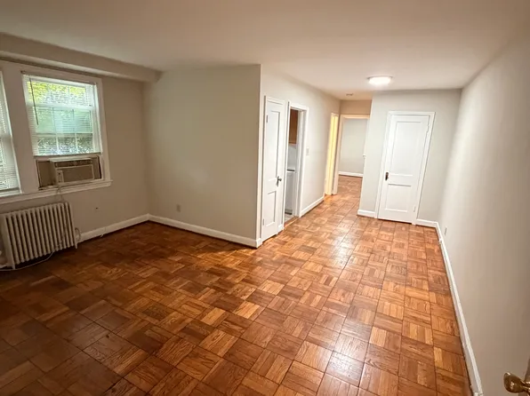 739 N Oakland St, Arlington, VA 22203