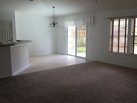 5th image of 1489 W SUMMIT OAKS Drive