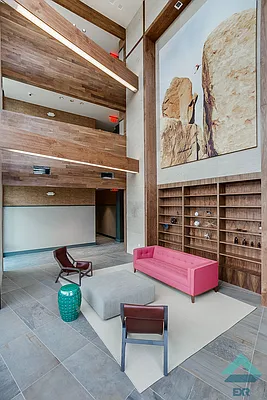 Rented by EXR | media 124