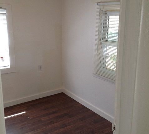 5th image of 112 E 7th St