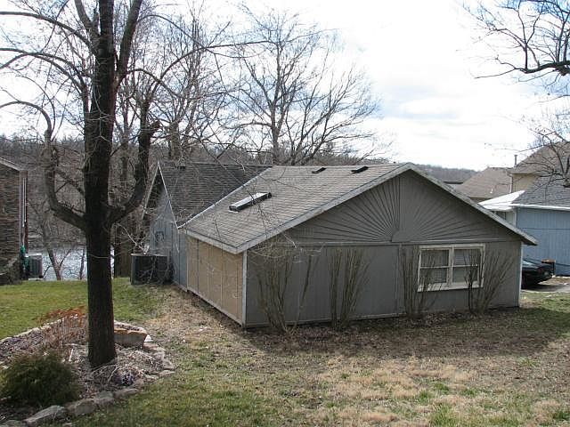 1st image of 34 L Lake Shore Dr
