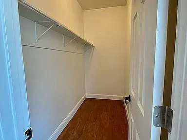 1100 Berry Rd — Photo 9